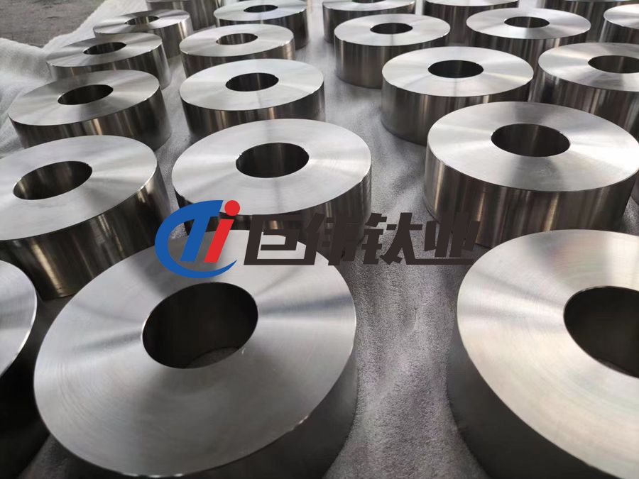 巨偉鈦業(yè)定制航空精密機(jī)械用鈦環(huán) TC4鈦合金鍛件 鈦合金棒